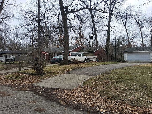 4th image of 181 Shellenberger Ave