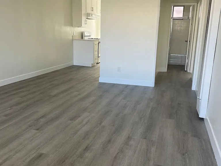821 Glenway Drive — Photo 4