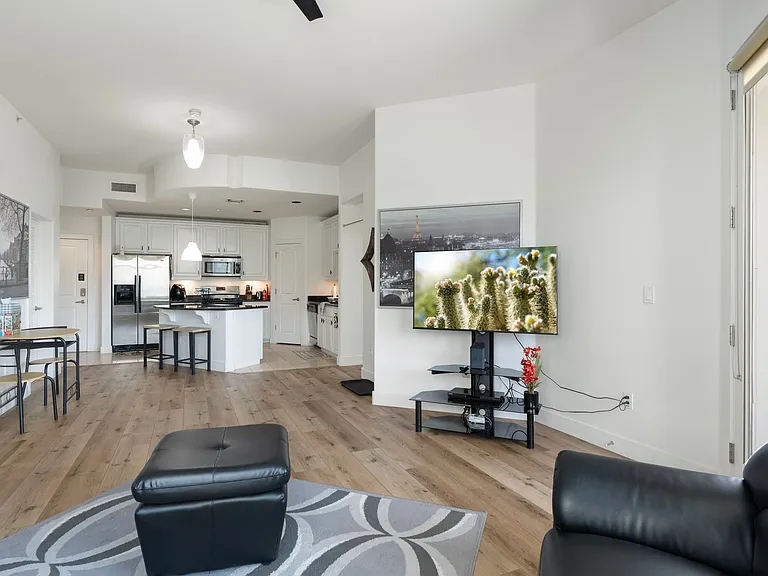 945 E Playa Del Norte Dr #5002 — Photo 6