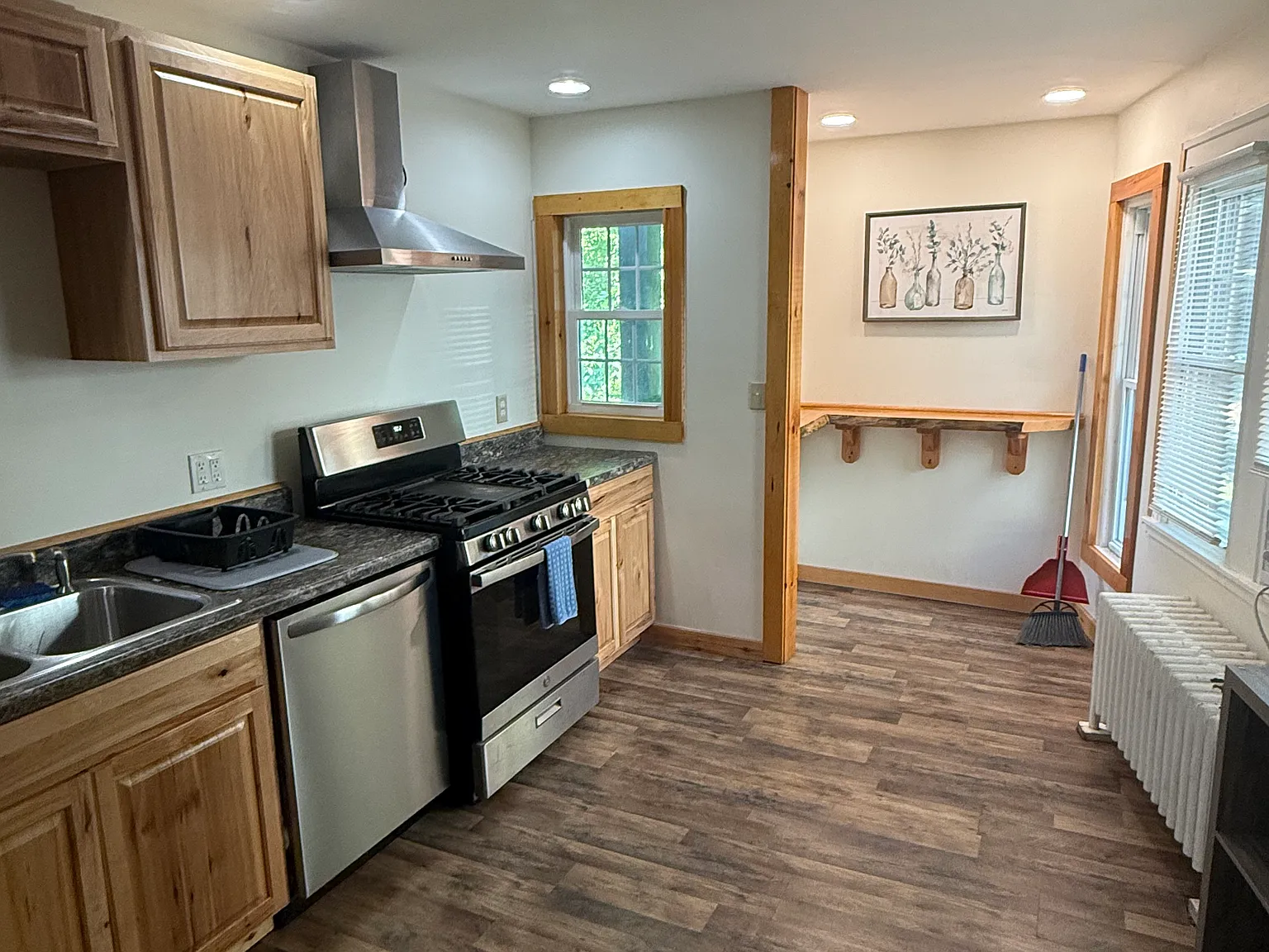 39 Shepard Ave — Photo 4