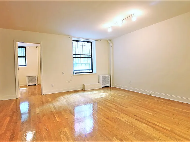 60 W 84th St #GR — Photo 3