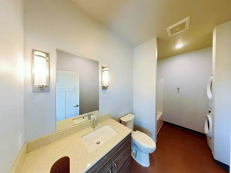 City Lights Modern, Luxury Living in Downtown Winooski — Photo 28