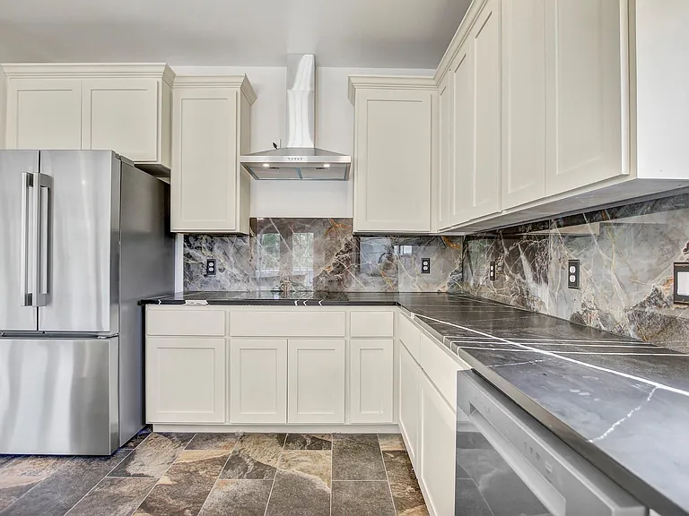 309 Camperdown Elm Dr — Photo 28