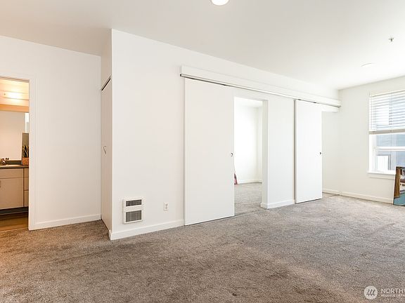 5th image of 66 Bell Street #35