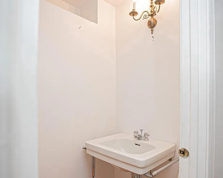 526 Williams Rd — Photo 24