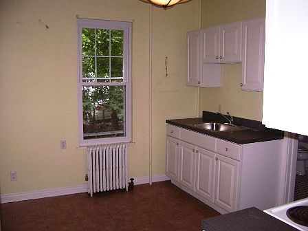 3rd image of 420 Littleworth Ln Unit 6