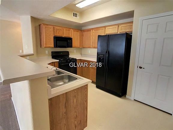 3rd image of 5855 Valley Dr Unit 1099