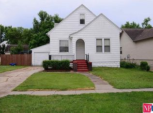 109 E Vass St, Valley, NE 68064
