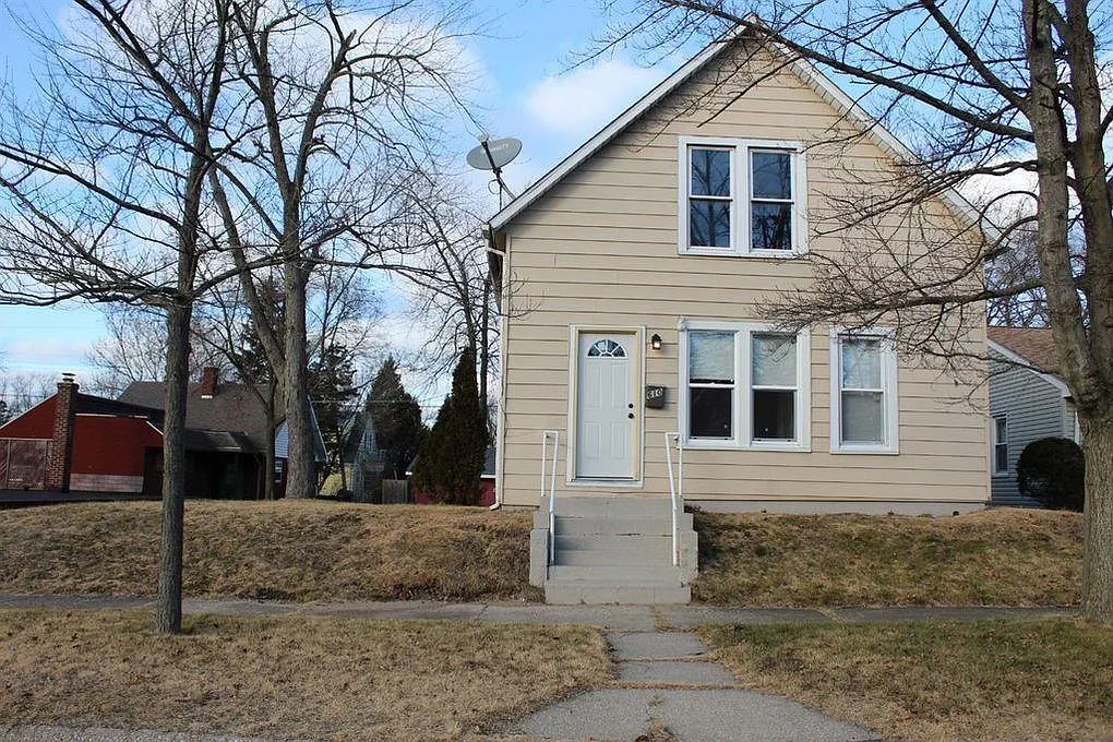 610 Madison St photo 1