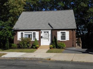 9 Beechmont Ter, Hyde Park, MA 02136