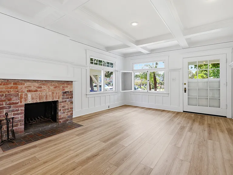 955 D Ave — Photo 7