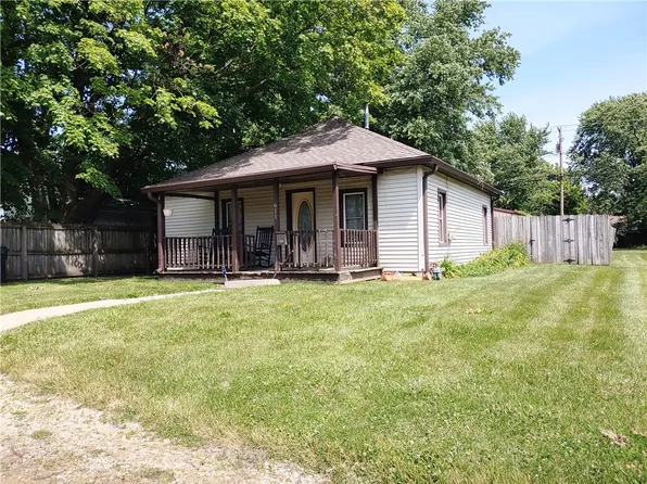 609-611 W Washington St, Paris, IL 61944