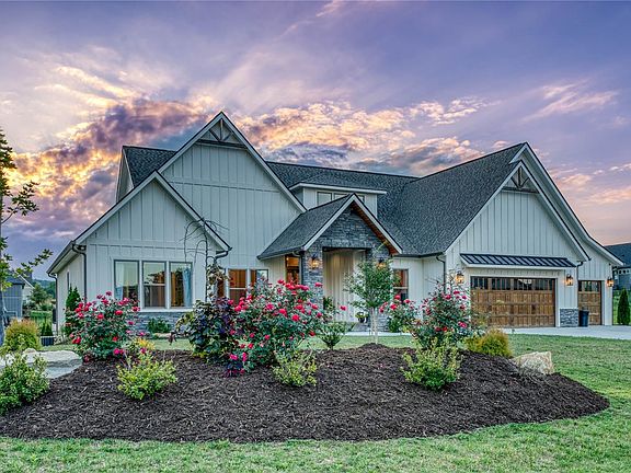 2nd image of 129 Angelina Ln