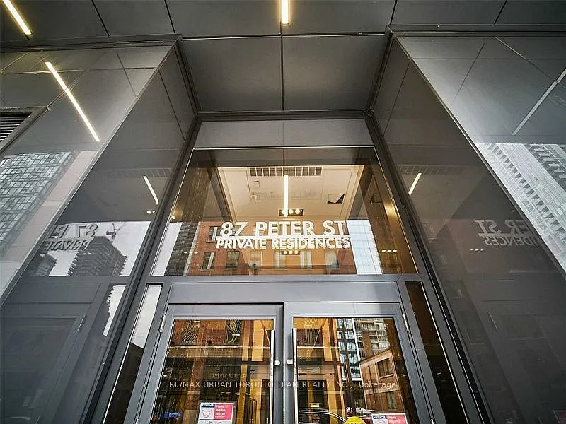 Noir Residences | 87 Peter — Photo 2