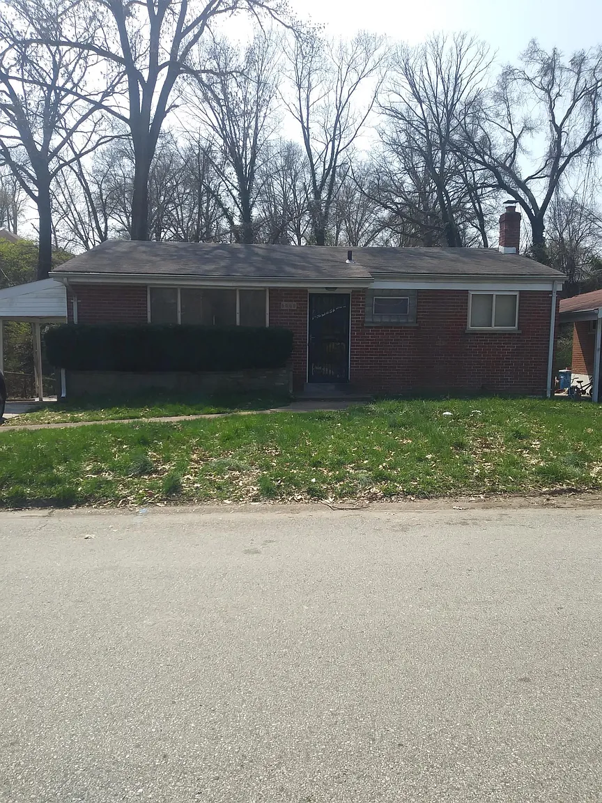 6660 Kenwood Dr photo 1