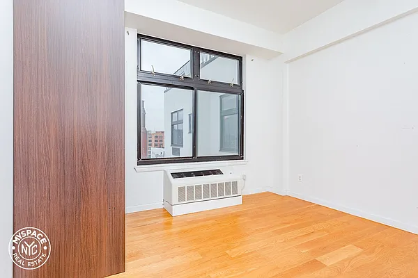 Rented by MySpaceNYC | media 9