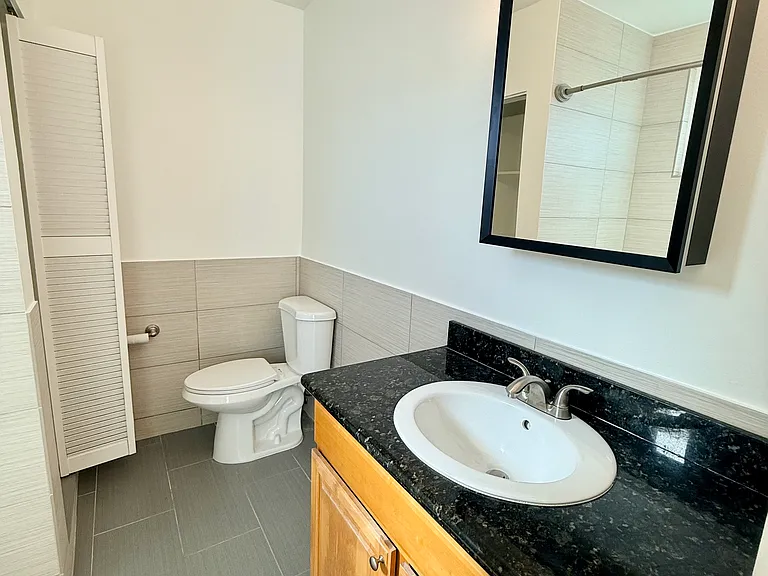 1138 Hacienda Place — Photo 35
