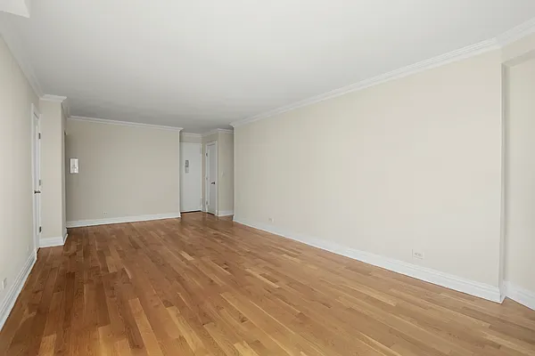 Rented by Stonehenge NYC LLC | media 2