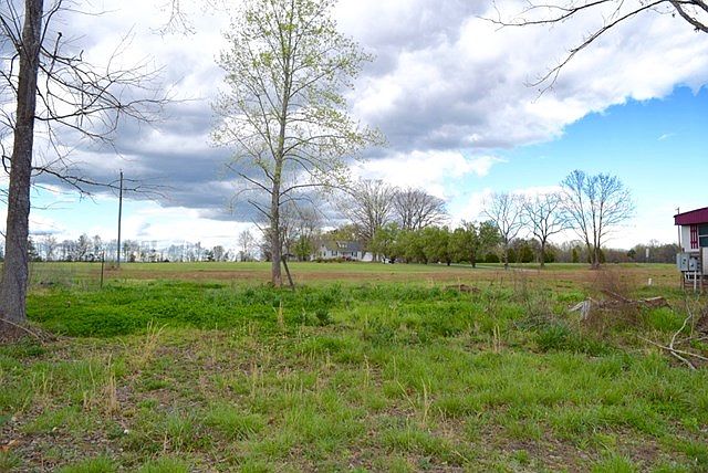 2nd image of 2032 Freestate Rd