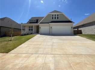 1397 Padova Ave, Tontitown, AR 72762