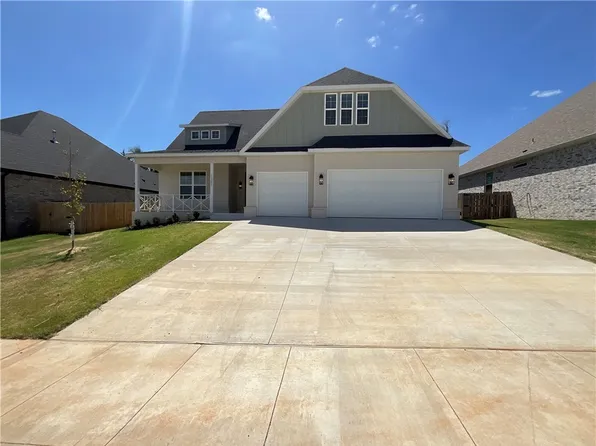1397 Padova Ave, Tontitown, AR 72762
