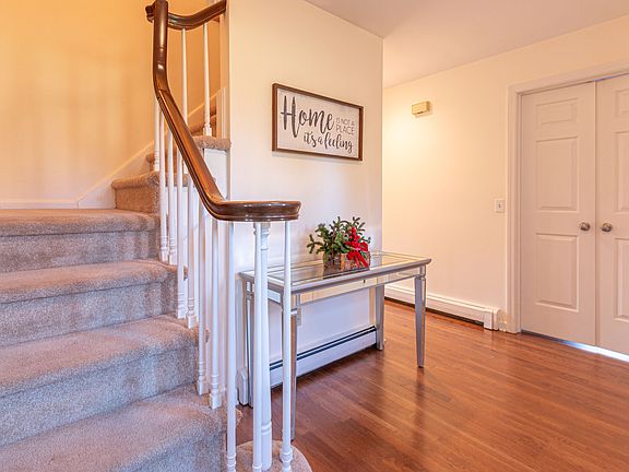 Warm and inviting Foyer
