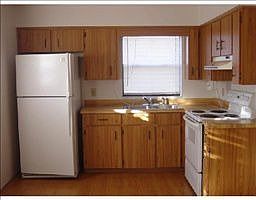 3rd image of 2913 Carmela St