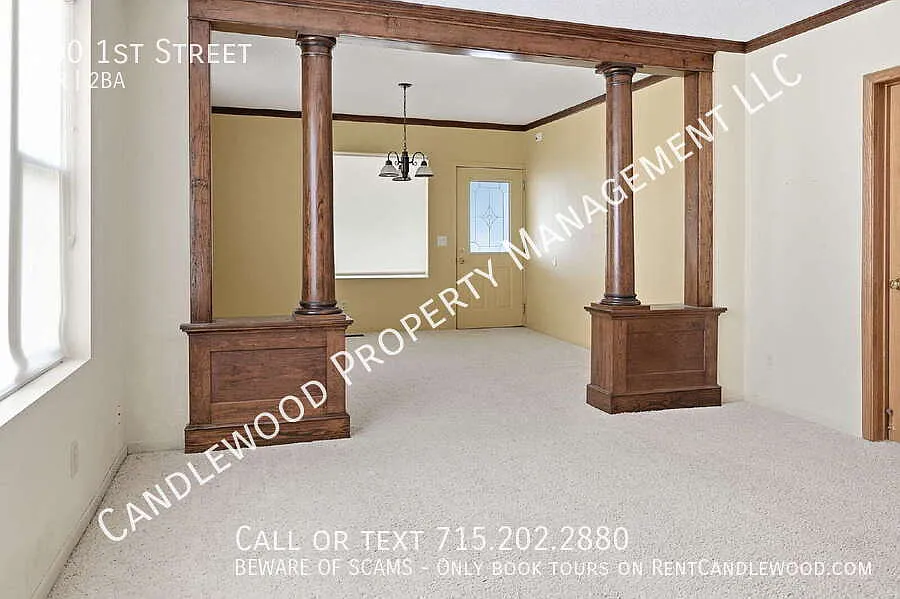 3 bed, 1.5 bath, 1440 sqft, $1,629 — Photo 3