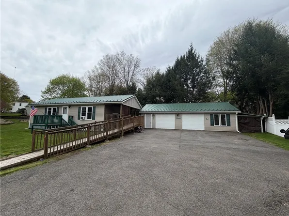 9 Delaware Ave, Sidney, NY 13838