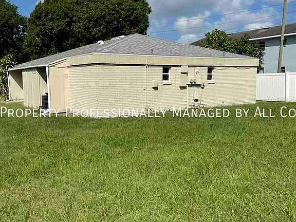 2nd image of 2112 Brandy Pl