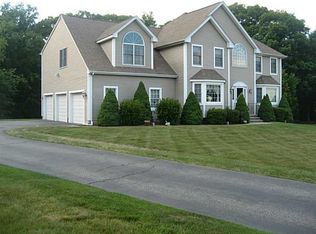 26 Windsong Rd, Cumberland, RI 02864