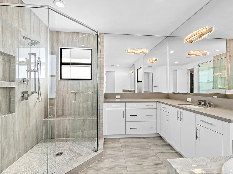 9006 Dulcetto Ct — Photo 32