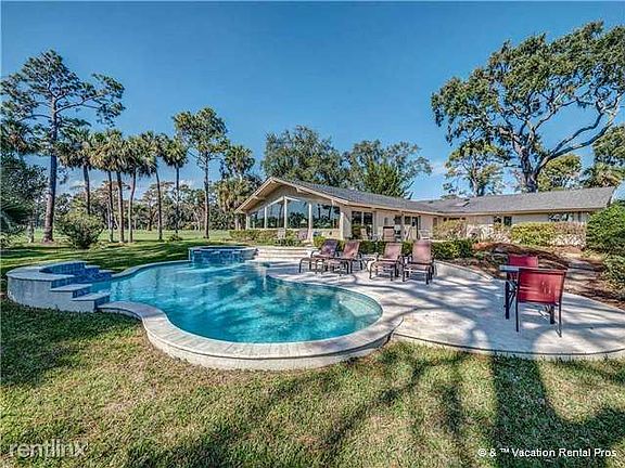 Welcome 34 North Live Oak!