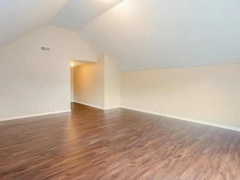7103 Fox Point Dr — Photo 7