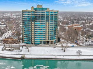 1225 Riverside Dr W #703, Windsor, ON N9A0A2