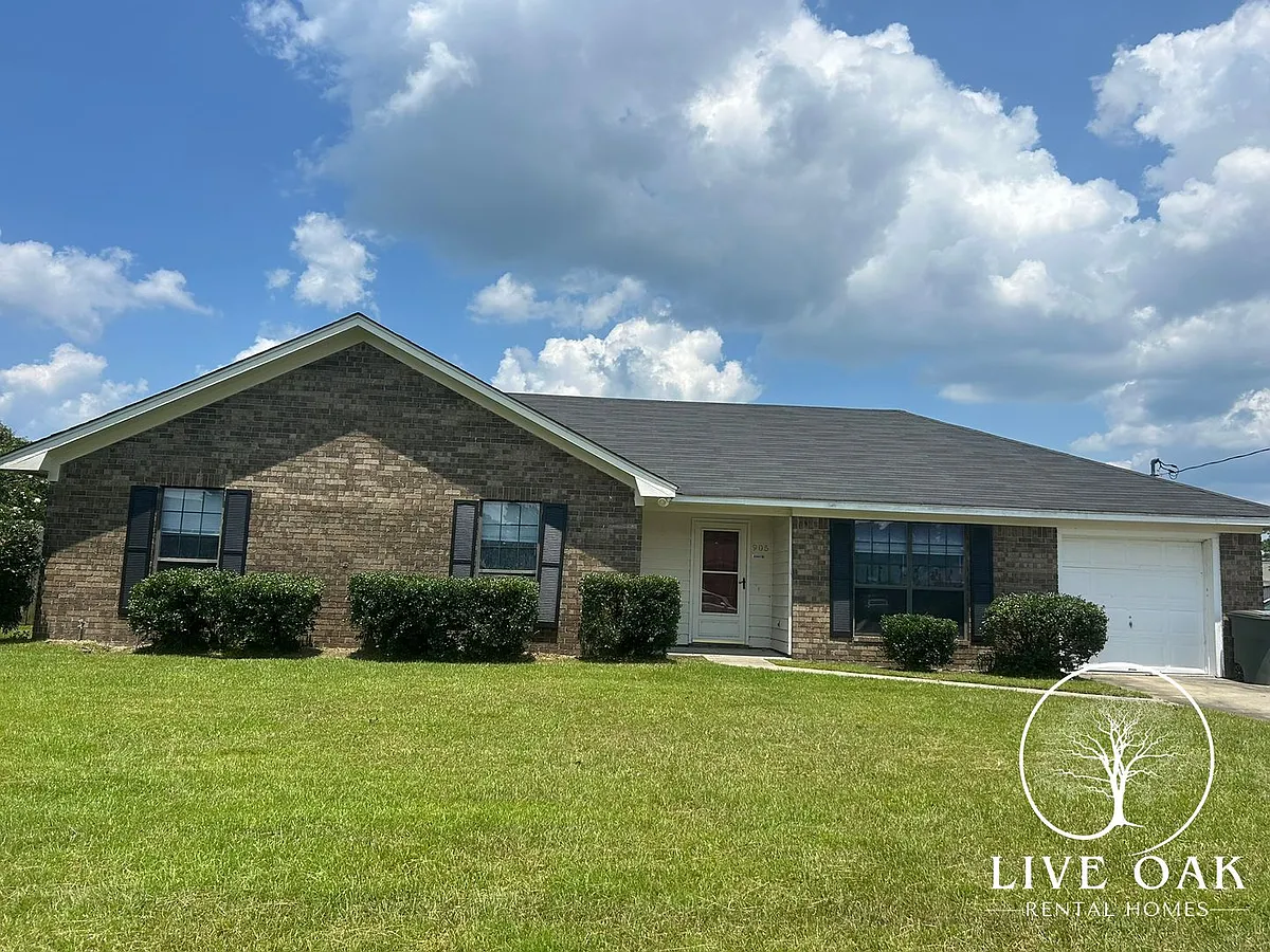 Building Photo - 905 Linwood Cir