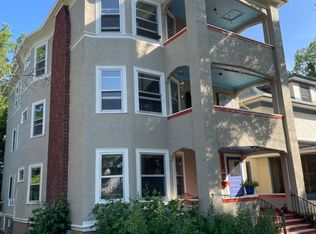 1022 Jenifer St APT 3, Madison, WI 53703