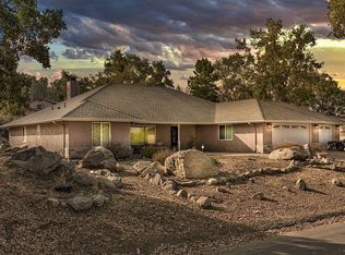 17880 Hambletonian Dr, Tehachapi, CA 93561