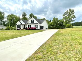 1511 S Green River Rd, Gaffney, SC 29341