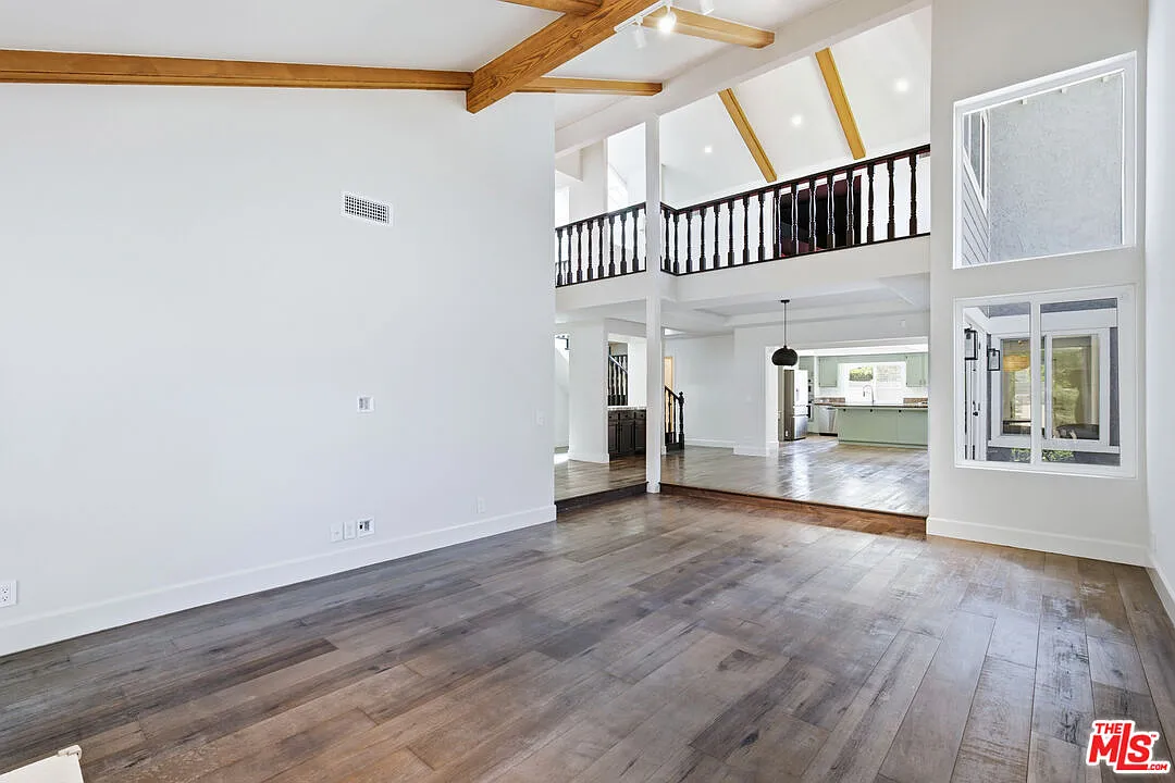 4 bed, 3.0 bath, 3007 sqft, $11,500 — Photo 3