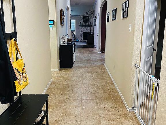 5th image of 332 Coral Vine Ln