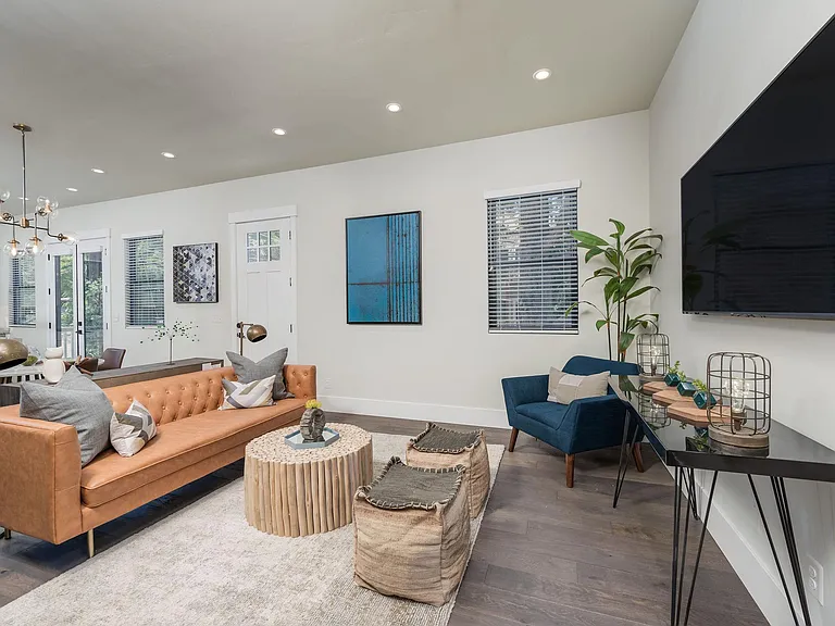Luxury Spaces — Photo 174