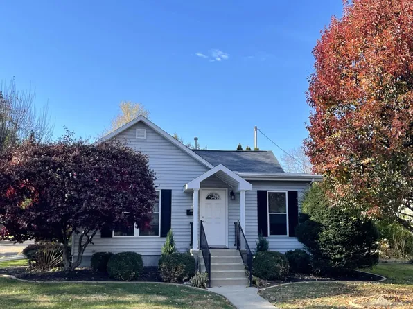 65 Home St, Athens, OH 45701