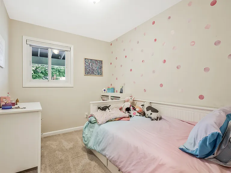 7011 Kenfig Pl — Photo 18