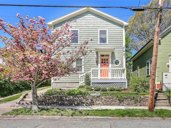 30 Lorimer Ave, Providence, RI 02906