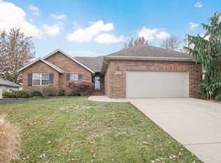 778 E Roubidoux St, Nixa, MO 65714