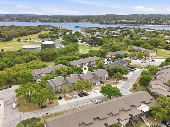 512 Palmer Dr, Lago Vista, TX 78645