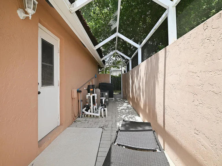 10769 Maple Chase Dr — Photo 13