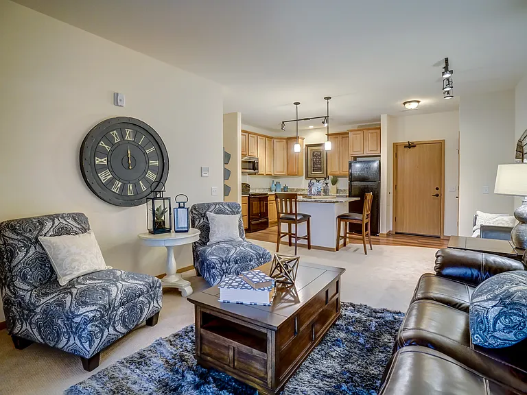 Jackson- Living Area