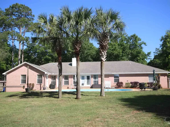 5044 Ponitz Pkwy, Pace, FL 32571